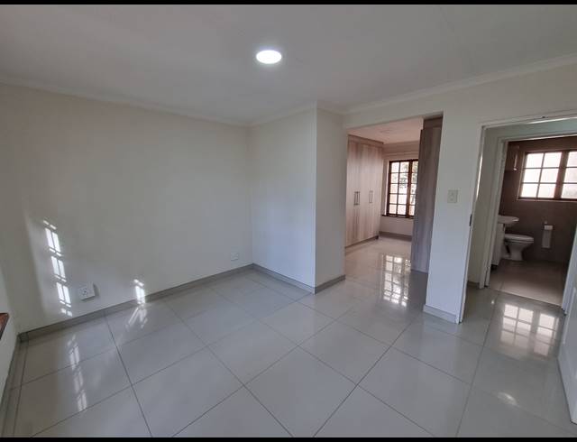 3 BEDROOM CLUSTER RENTED IN BRYANSTON
